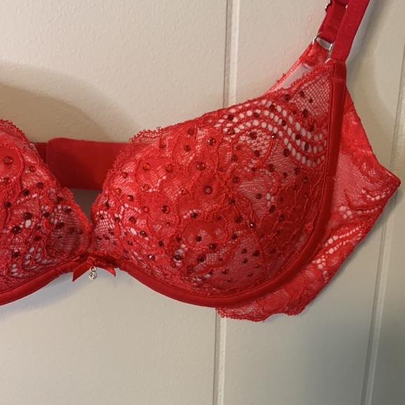 Victoria's Secret Plunge Bra Lace and Rhinestones Red Size 32B - Picture 2 of 5